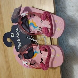Unicorn 🦄 Thong Sandals Toddler Size 6 NWT